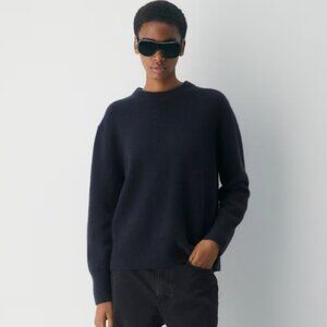 PLUSH CASHMERE CREW SWEATER FROM ARITZIA - SIZE M